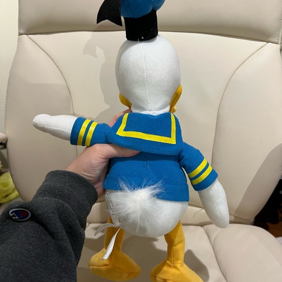 Disney Donald Duck Plush - Picture 2 of 6